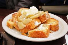 Apple Cobbler French Toast at Jethro's Fine Grub in Vancouver. #applecobbler #dessert #breakfast #frenchtoast #wishlist