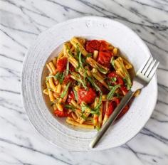 A CUP OF JO: Pasta with Tomatoes, Basil and Garlic