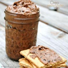 Oreo, Nutella  Peanut Butter dip: a delicious spread for apples, crackers or a spoon! #oreo #nutella