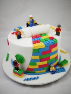LOVE!!! this HAS to be his First Birthday cake! Lego birthday cake #Food #Lego