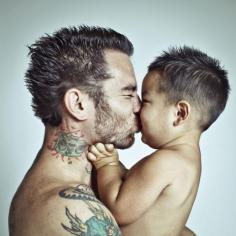 30 Beautiful Photos Of Tattooed Parents Who Love Their Kids More Than Anything