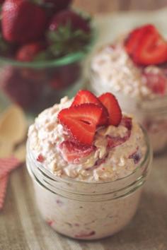 strawberry shortcake overnight oatmeal