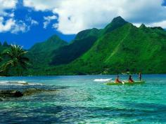 
                        
                            The 12 Top Scenic Islands in the World : Condé Nast Traveler Moorea, French Polynesia
                        
                    