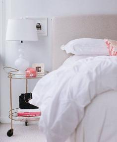 
                        
                            Bedroom Decor Ideas: 7 Unique Ways to Decorate Your Bedside
                        
                    