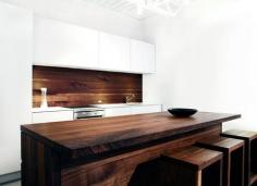 
                        
                            I love the dark wood contrast with pure white and stainless steel.
                        
                    