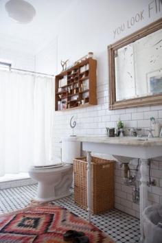 
                        
                            No More Matchy-Matchy Bathroom Decor: Unexpected Looks
                        
                    