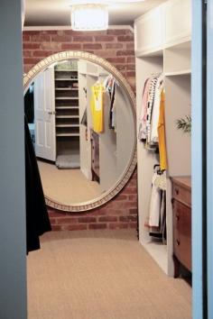 
                        
                            10 Beautiful Real-Life Closets of All Sizes
                        
                    