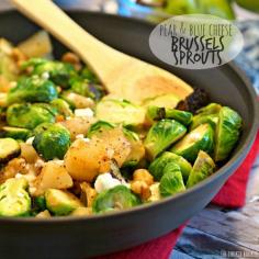 
                    
                        Pear and Blue Cheese Roasted Brussels Sprouts are the perfect delicious Thanksgiving side dish! So easy, healthy, and amazingly delicious. BEST THANKSGIVING SIDE DISH!
                    
                
