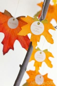 Reflect on the things you're thankful for this holiday season, and keep them in mind all day long with this DIY Thankful Tree - a great project to do with kids! | www.allthingsgd.com