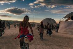 
                    
                        30 STUNNING SHOTS OF BURNING MAN 2014 Galen Oakes, a world renowned photographer LA-based with an extensive background in live event photography brings upfront surreal photographs of Burning Man 2015 capturing Black Rock Desert, have caught the essence of the human spirit, embodiment of our imagination, after unexpected rainy Sundays. Through the freedom belonging to the act of creation, works of art tell the stories of artists endeavour, incredible buildings as though they were brought from ...
                    
                