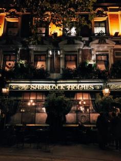 The Sherlock Holmes in London / photo by Gabriel Venzi