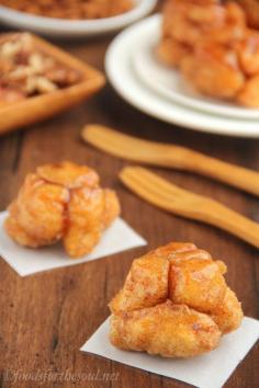 
                        
                            Skinny Monkey Bread Bites -- a guilt-free version of the classic favorite!
                        
                    