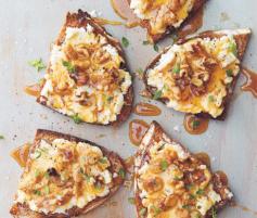 
                    
                        Goat Cheese Toasts with Walnuts, Honey & Thyme
                    
                
