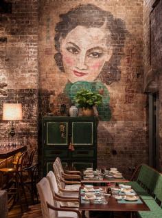 
                    
                        A Chinese restaurant, Mr. Wong, in Sydney, Australia with the decor having a feel of 1930′s glamour.
                    
                