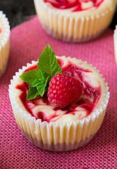 
                    
                        Raspberry cheesecake cupcake♥
                    
                