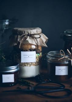 
                    
                        Call me cupcake: DIY - Edible gifts in jars
                    
                
