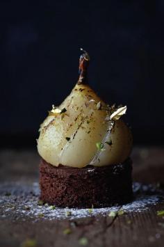 
                    
                        Chocolate Sablé Breton, 72% Chocolate Cremeux, Fleur de Sel, Poached Pear in Vanilla & Spices, and a fresh shaving of Tonka Bean. Instagram @engnatalie www.natalieengpho...
                    
                