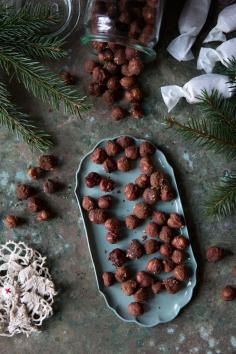 
                    
                        Gingerbread spiced hazelnuts :: Sonja Dahlgren/Dagmar's Kitchen
                    
                