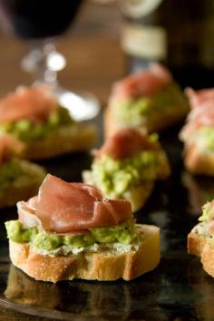 
                    
                        Avocado Prosciutto Crostini - an easy appetizer for Christmas!
                    
                