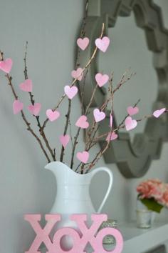 
                    
                        Tutorial for DIY Heart Tree. Plus other ideas for cute, cheap DIY Valentine's Decorations.
                    
                