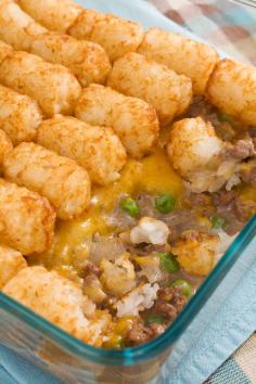 15 Quick and Easy Dinner Recipes Your Kids Will Love I like to use Colby jack cheese and corn instead of peas in my tater tot casserole #recipe #dinner #delicious