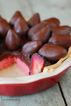 
                    
                        Chocolate Covered Strawberry Pie Recipe
                    
                