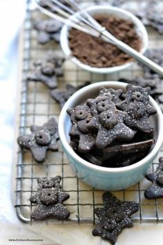
                    
                        Healthy Homemade Chocolate Teddy Grahams - Fork & Beans
                    
                