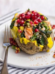 
                    
                        The Kitchn's Superfood Baked Potato is Filled with Healthy Goodness #healthyeating trendhunter.com
                    
                