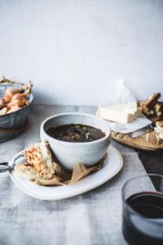 
                    
                        French Onion Soup with Mini Gruyère Toasties | Top With Cinnamon
                    
                