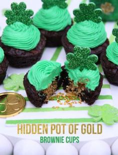 
                    
                        St. Patrick's Day Hidden Pot of Gold Brownie Cups!
                    
                