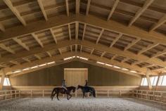 
                    
                        Equestrian Centre / Carlos Castanheira &#038; Clara Bastai
                    
                