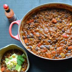 
                    
                        Black Bean and Lentil Chili | Taste Love & Nourish | #chili #blackbean #lentil #vegetarian #vegan
                    
                