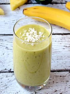 Pineapple Banana Avocado Smoothie Author: Yummy Addiction  serves 2 Ingredients 1 cup freshly squeezed pineapple juice 1 sliced and frozen banana ½ large avocado shredded coconut, for topping (optional)