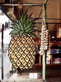 
                    
                        Pineapple Art for shop window #painted #mural #art #shop
                    
                