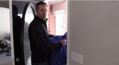 
                    
                        Opening a Door When Your Hands are Full! It's never easy to lug in all your stuff, I'm excited for this easy video tip!! howdoesshe.com
                    
                