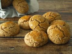 
                    
                        Olive oil, cinnamon and lemon biscuits
                    
                