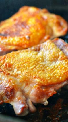 
                    
                        Cracklin’ Chicken Recipe ~ absolute the BEST most AMAZING chicken thighs EVER...  crispy-on-the-outside, tender-and-juicy-on-the-inside boneless chicken thighs are quick and easy to prepare, and taste fantastic
                    
                