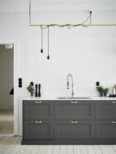 
                    
                        beautiful gray and white kitchen
                    
                
