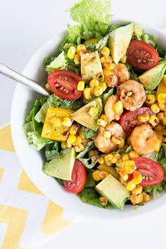Spicy Shrimp and Avocado Salad - love summer salads #RealDoseNutrition #shrimp #salad