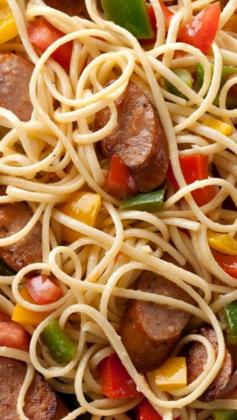 
                    
                        Sausage, Peppers & Tomatoes with Linguine Recipe
                    
                