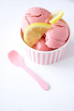 
                    
                        Strawberry lemonade frozen yogurt
                    
                