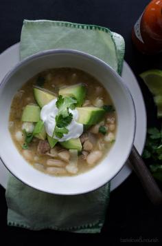 
                    
                        White Bean and Chicken Chili - So delicious, healthy and easy with a great spicy kick! | From Taste Love & Nourish on TasteLoveAndNouri...
                    
                