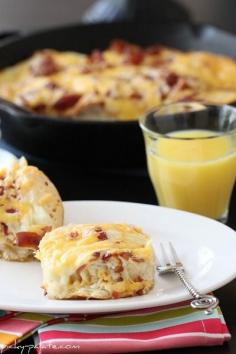 
                    
                        Cheesy Bacon Biscuit Pull Aparts- great breakfast for overnight guests! #breakfast #recipe #biscuits #brunch
                    
                