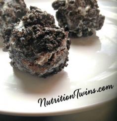 
                    
                        Skinny Oreo Balls | Only 50 Calories | Lightened up Way to get your sweet treat | For MORE RECIPES like this please SIGN UP for our FREE NEWSLETTER www.NutritionTwin...
                    
                