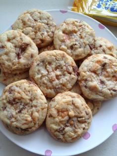
                    
                        super chewy butterfinger cookies
                    
                