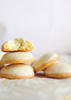 
                    
                        Vanilla Butter Cookies with White Chocolate Frosting
                    
                