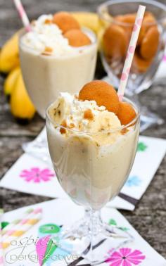 
                    
                        Easy Banana Pudding Milkshake
                    
                