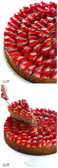 Strawberry Nutella Cheesecake -- made with a simple filling, Oreo crust, and topped with oodles of strawberries #dessert