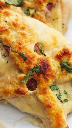 
                    
                        Melty Bacon Swiss Chicken ~ Tender baked chicken topped with crispy bacon and melty ooey gooey swiss cheese... An easy family dinner everyone will love!
                    
                