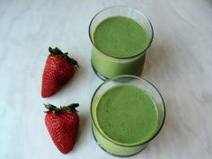 
                    
                        This delicious Post Exercise Recovery Strawberry Avocado Chia Smoothie will help heal your body and boost your energy after exercising. #superfoods #paleo #fitness #workout
                    
                
